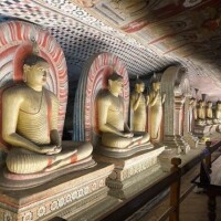 ダンブッラ石窟寺院☆