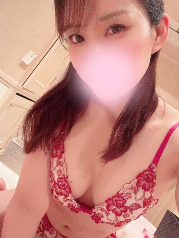 ねぇねぇ…?