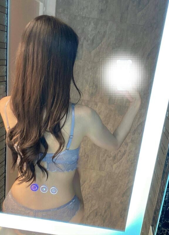 鏡越し