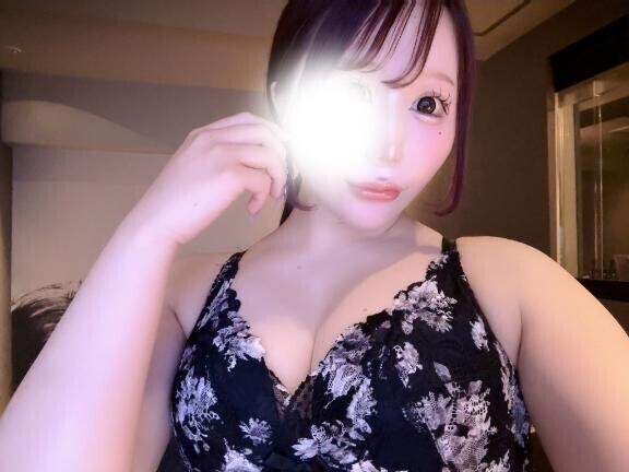 となり、来て？??