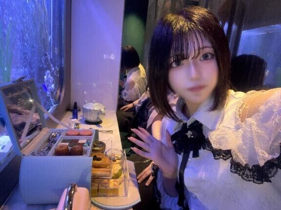 おまえはもう○んでいる(?)