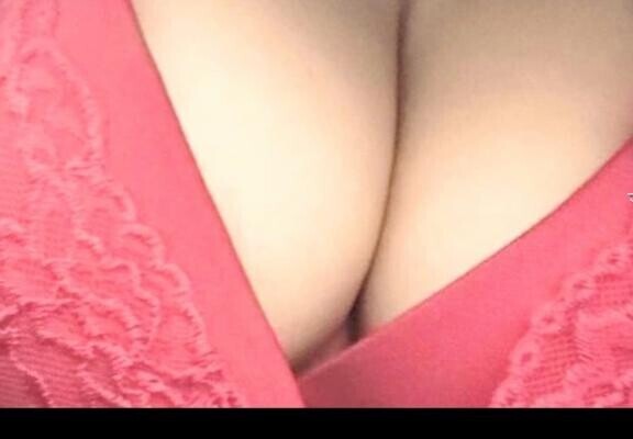 パクっ．．．ちゅぱっ