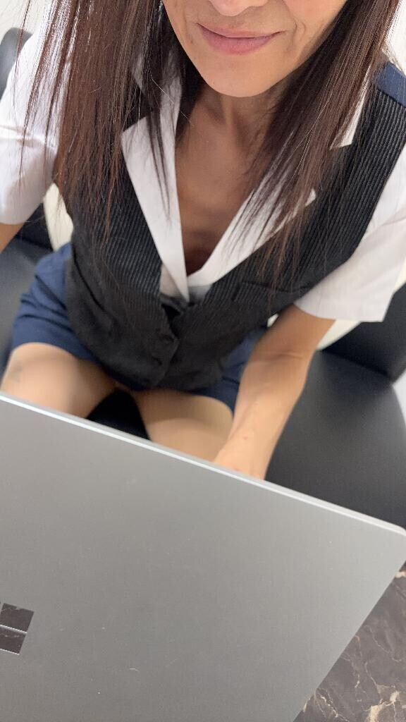 エロコスOLバージョン‪