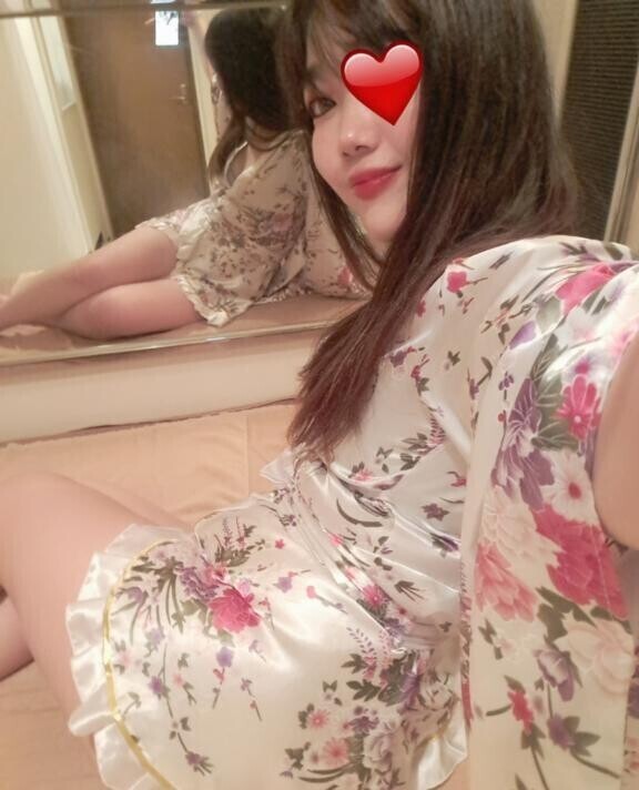 どこ見てるの♡