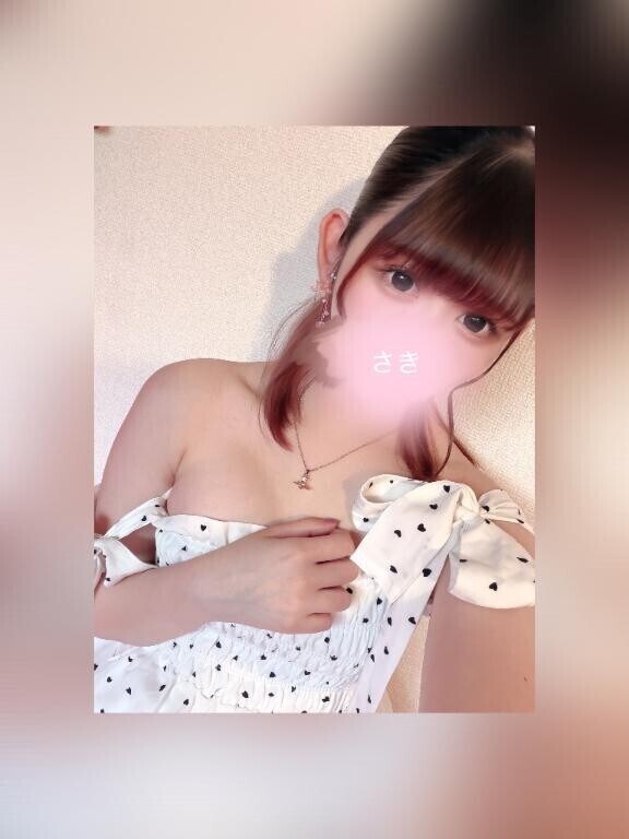 ちらっ……