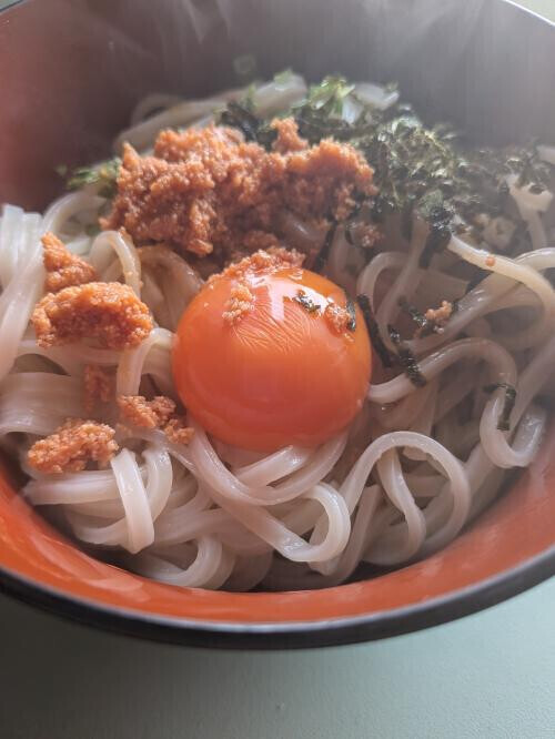 卵黄を先に乗せてしまったのモロバレ