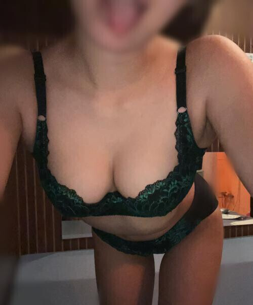 明日たのしみつさん