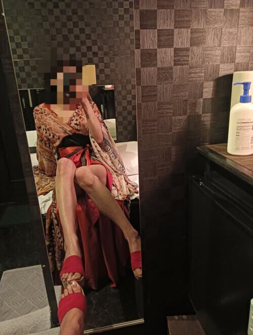 (つ∀-)ｵﾔｽﾐｰ