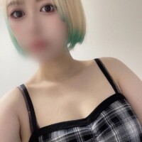 みい