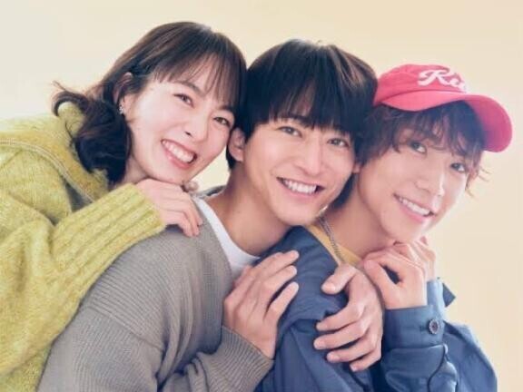 三人夫婦の朝倉あきさん