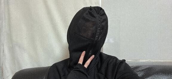 不審者ァ