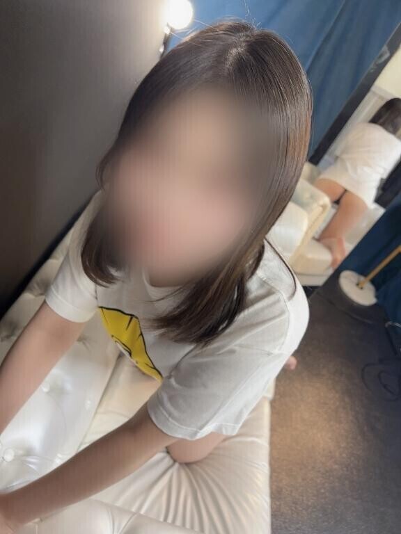 ???OKYMのお兄さん
