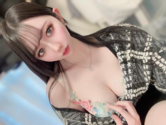 はだけた姿で??