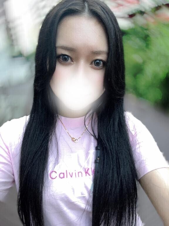 【ハーフ系の女の子】