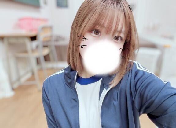 ねぇねぇ…///
