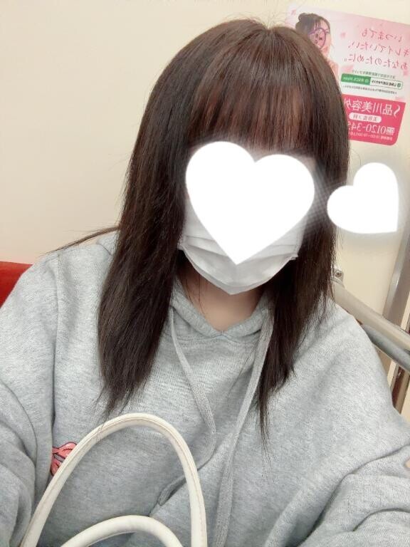 ?髪染めました?
