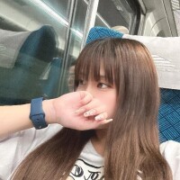 お兄さんの専用席あけてるよ?