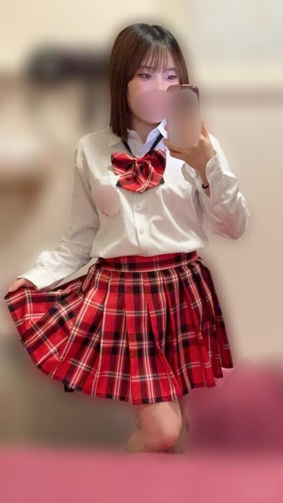 ??お店1小柄で可愛い娘と禁断の??