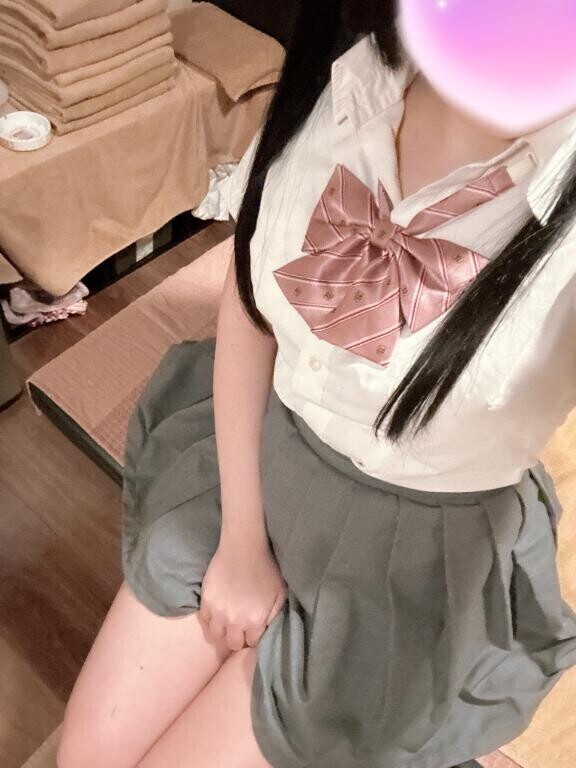 到着ε＝(((((ﾉ･ω･)ﾉ