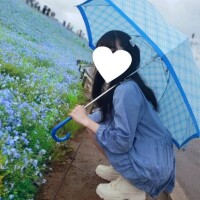 ?雨の日は濡れて歩く。