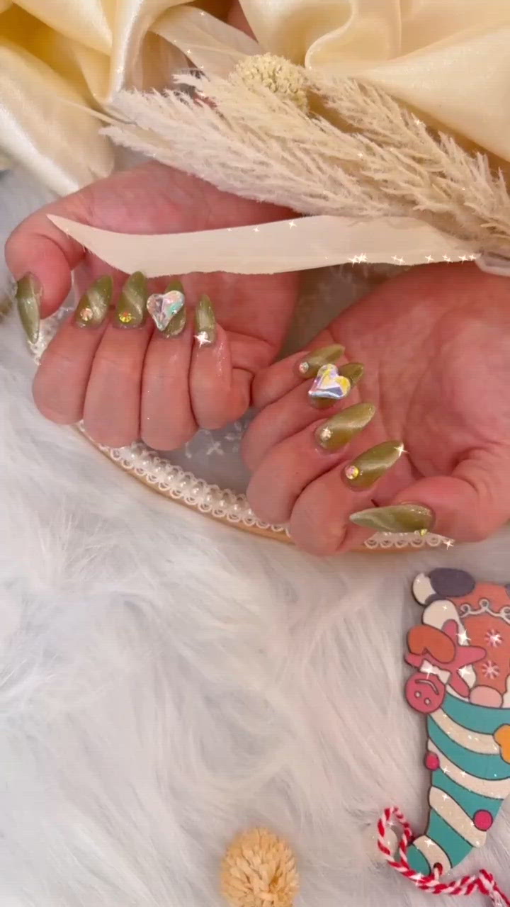 ネイル綺麗にしました。。。