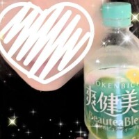 ゆりこ