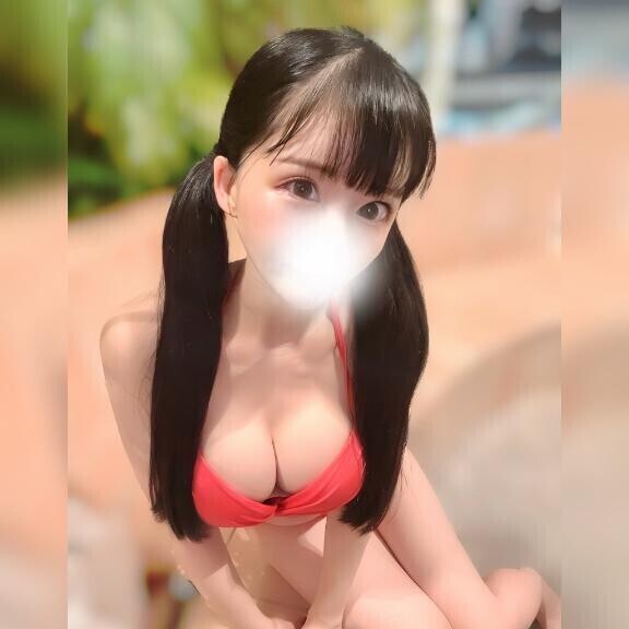 ロリ巨乳に襲われて…