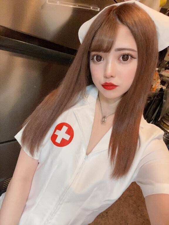 初めてで緊張してる姿もかわいい?