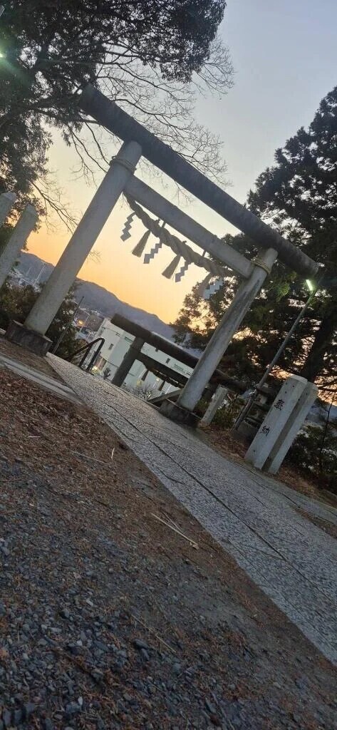 (*つω`*)｡oO(おはよ)