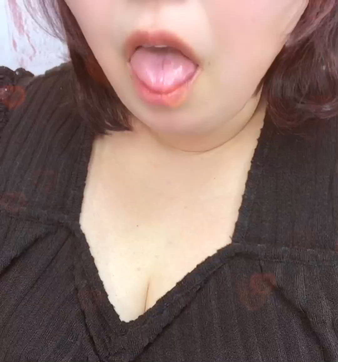 舐めるのが好きすぎて