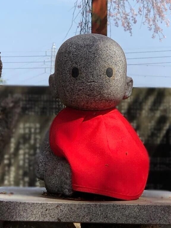 [お題] 今日は「メイクの日」初めてお化粧したのは何歳？に回答♪