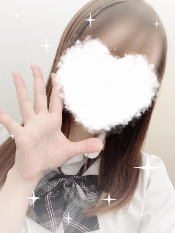 登校中です🏫🤍