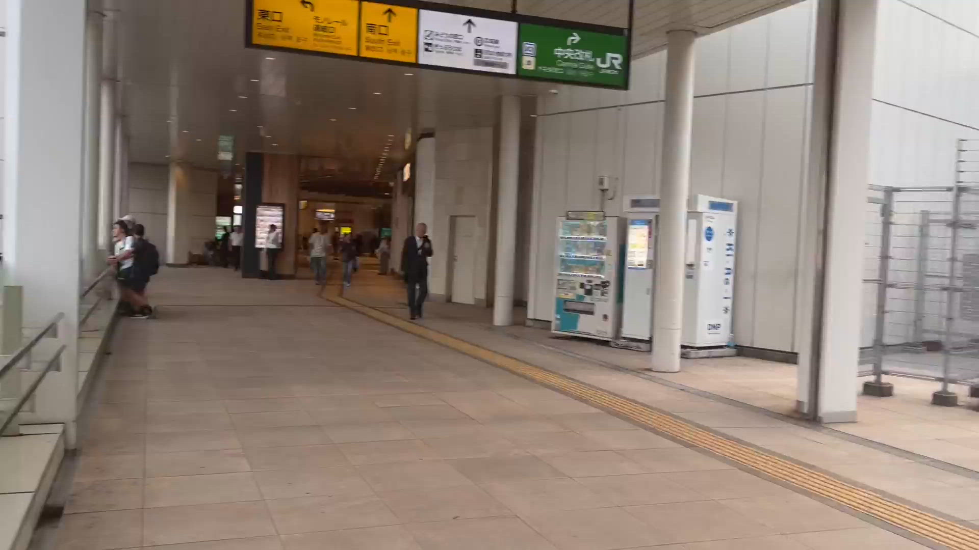 ここはJR千葉ですよ