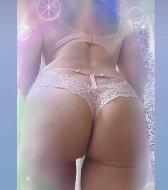 もう一回別の角度からピンクの着用姿