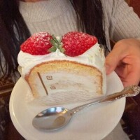 紫の下着を