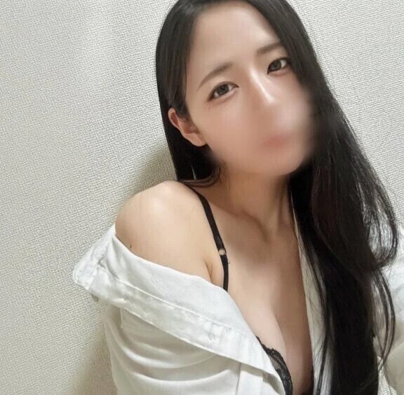 今月ラスト、会いにきてくれる？🤍