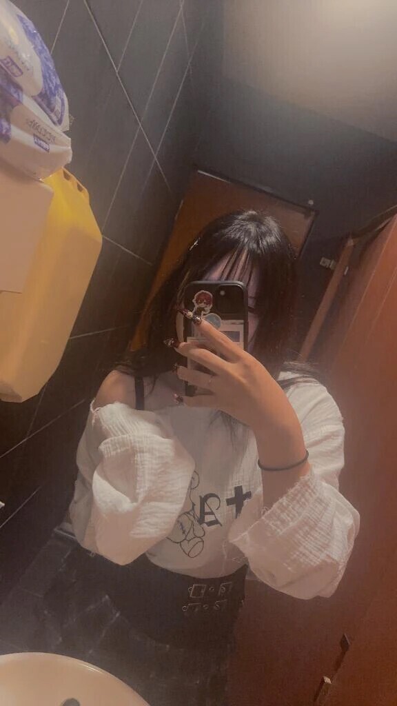 連休何してるのー♡♡？
