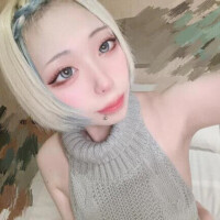こんなに可愛くてエロい子に白いの沢山ぶっかけたくない？❤︎