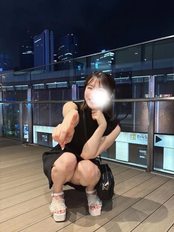 見つめられて我慢できる…？