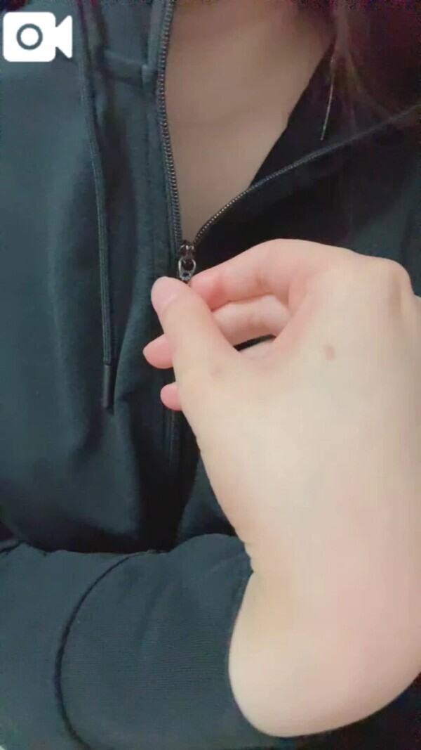 ファスナーを下げたら