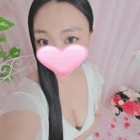 ほんとは、もっと触ってほしいの…