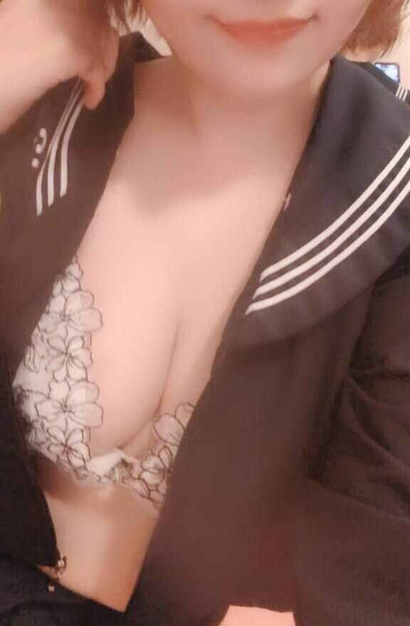 こんばんは、こはくです！