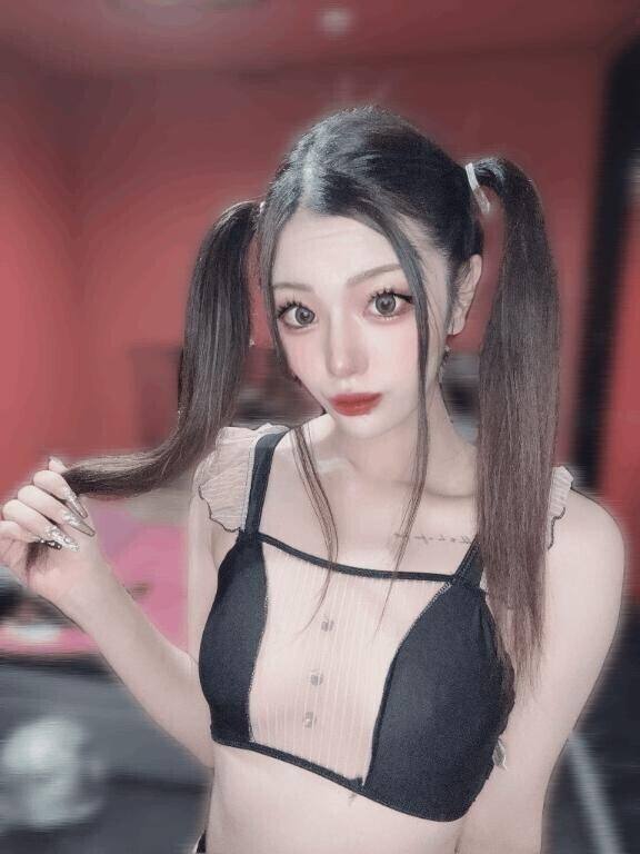 ツインテール⌒(´?-?`)⌒